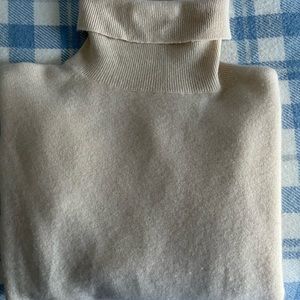 Classic winter white cashmere turtleneck